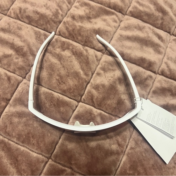 Pink & White H&M Visor Sunglasses - Picture 2 of 7